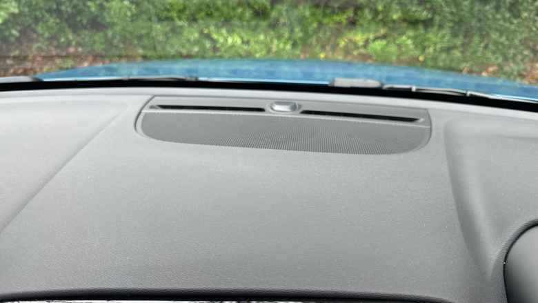 Volvo XC40 2.0 B3P Plus Dark 5dr Auto Petrol Estate